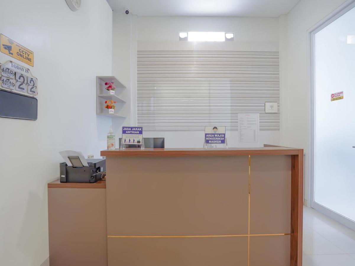 Super Oyo Capital O 90336 Olive Guest House Surabaya Exteriör bild