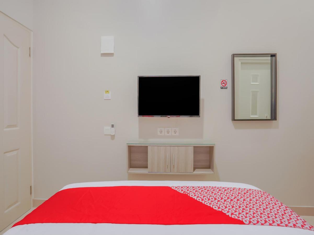 Super Oyo Capital O 90336 Olive Guest House Surabaya Exteriör bild