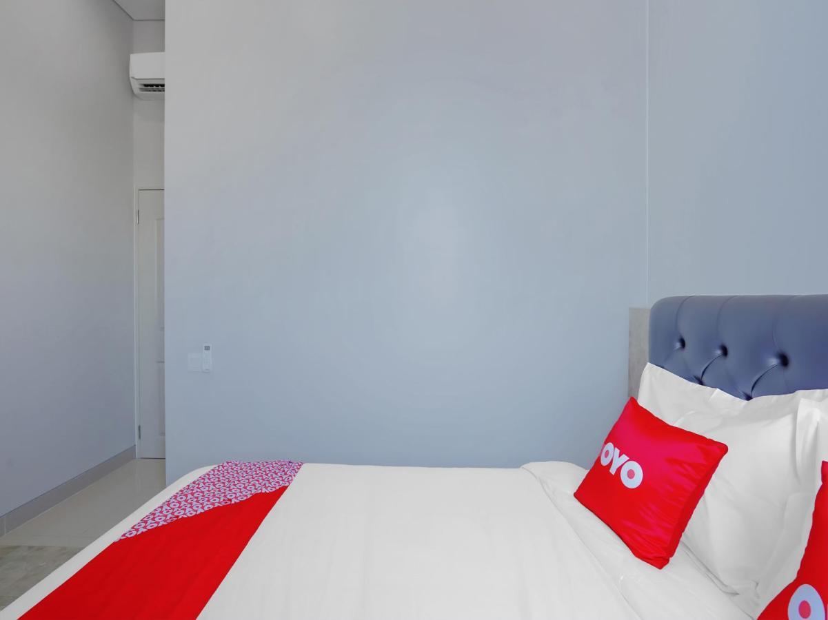 Super Oyo Capital O 90336 Olive Guest House Surabaya Exteriör bild